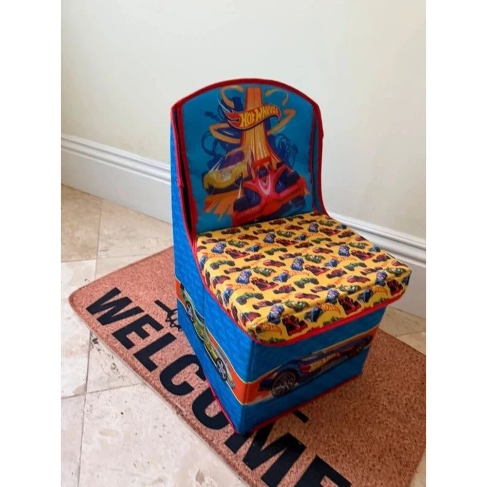 Hot wheels y2k kids chair has storage inside